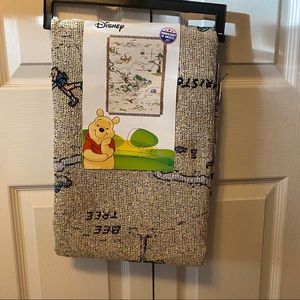 Winnie-the-Pooh Woven Tapestry Throw